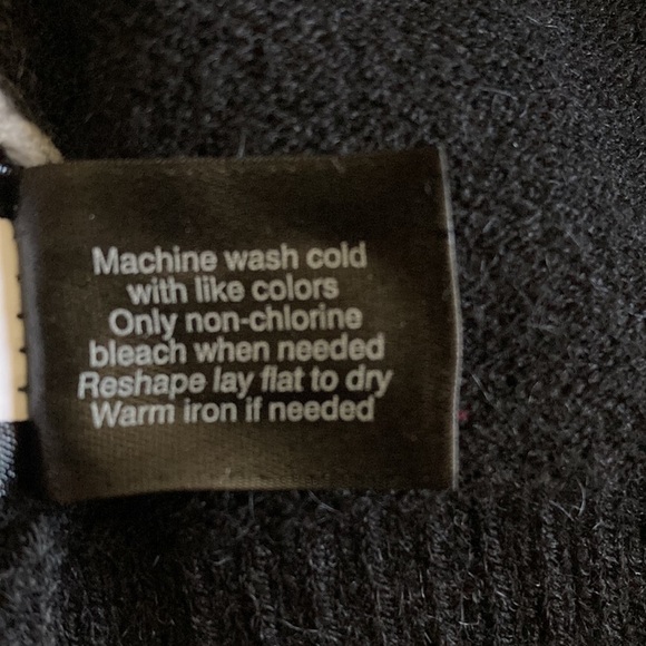 Lane Bryant | NEW Black Gray Striped Sweater 14/16 - Picture 5 of 5